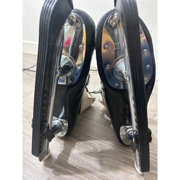 Vintage 1960s CCM Men's Leather Mustang Ice Hockey Skates Senior 'A' Size 12 Can - Picture 8 of 9
